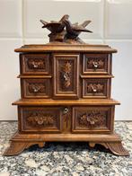 Houten juwelen kistje, zeer bijzonder!, Ophalen of Verzenden