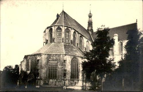 Alkmaar de oude Kerk Fotokaart P. Delemarre, Verzamelen, Ansichtkaarten | Nederland, Ongelopen, Noord-Holland, 1920 tot 1940, Verzenden