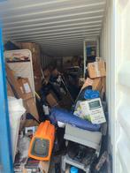 Zeecontainer met nieuwe camper onderdelen en accessoires, Ophalen
