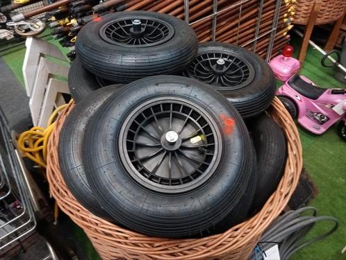 Kruiwagen wielen !! Aanbieding !! €13,- per stuk !!, Tuin en Terras, Kruiwagens, Nieuw, Ophalen of Verzenden