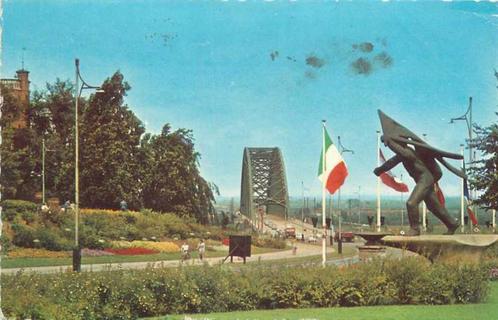 (300-105-013) Nijmegen Waalbrug, Verzamelen, Ansichtkaarten | Nederland, Gelderland, Verzenden