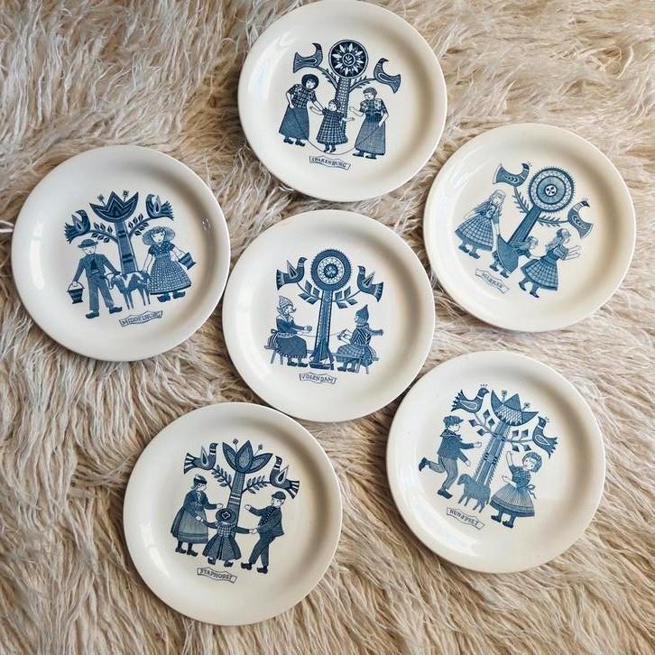 Ontbijtbordje Royal Sphinx keramiek jaren 60 klederdracht, Antiek en Kunst, Antiek | Servies los, Ophalen of Verzenden