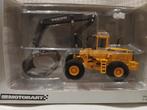 VOLVO L180C High Lift Boomstamlader schaal 1:50 Metaal., Hobby en Vrije tijd, Modelauto's | 1:50, Ophalen of Verzenden, Zo goed als nieuw