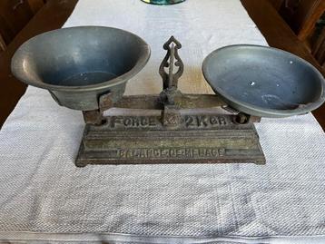 ANTIEK WEEGSCHAALTJE beschikbaar voor biedingen