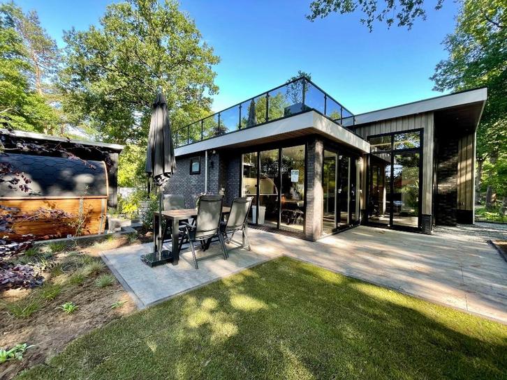 Super deluxe vakantiewoning kavel gelegen aan de bosrand, Huizen en Kamers, Recreatiewoningen te koop, Gelderland, Chalet