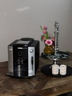 Zeer nette Jura F50 circa 100 kopjes terug onderhoudsbeurt, 10 kopjes of meer, Ophalen of Verzenden, Zo goed als nieuw, Koffiemachine