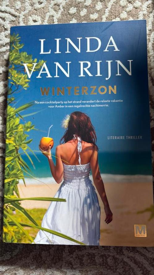 Linda van Rijn - Winterzon, Boeken, Thrillers, Zo goed als nieuw, Nederland, Ophalen of Verzenden