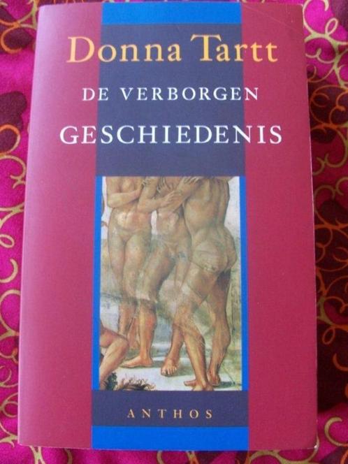De verborgen geschiedenis door Donna Tartt., Boeken, Romans, Gelezen, Ophalen of Verzenden