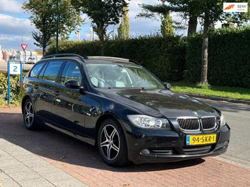 BMW 3-serie Touring 318i Business Line * PANO-SCHUIFDAK beschikbaar voor biedingen