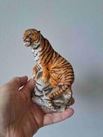 Siberische tijger van porselein Franklin mint 9x6.5x15.5cm, Verzamelen, Ophalen of Verzenden, Zo goed als nieuw, Wild dier, Beeldje of Figuurtje