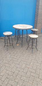 Vintage bistro setje zware kwaliteit., Ophalen, 4 zitplaatsen, Gebruikt, Hardhout