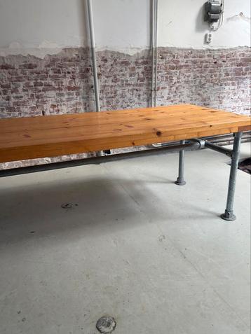 Mooi robuuste eettafel van steigerhout – 85240 cm beschikbaar voor biedingen
