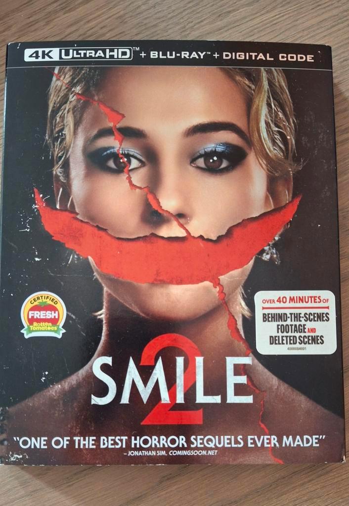 Smile 2 - 4K Ultra HD + Blu-ray + Digital Code, Cd's en Dvd's, Dvd's | Horror, Zo goed als nieuw, Spoken en Geesten, Boxset, Vanaf 16 jaar