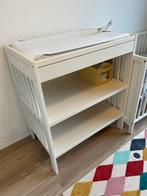 Witte Commode met Opstaande Rand, Ophalen, 50 tot 70 cm, Zo goed als nieuw, 75 tot 100 cm
