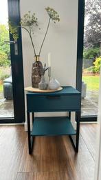 Nachtkastje gepimpt blauw (2 stuks), Huis en Inrichting, Slaapkamer | Nachtkastjes, Ophalen, Minder dan 45 cm, Zo goed als nieuw