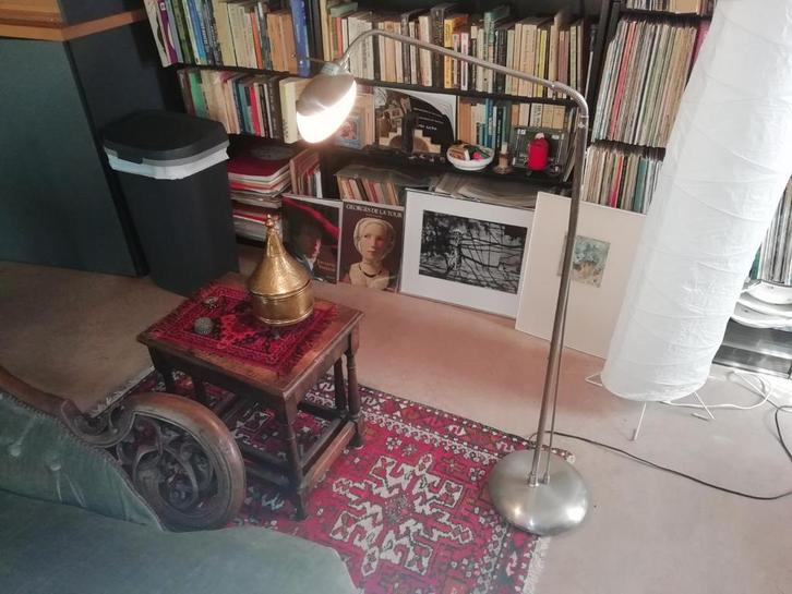 ELEGANT, STANDING, WHITE METAL, ADJUSTABLE READING LIGHT, Huis en Inrichting, Lampen | Losse lampen, Zo goed als nieuw, Halogeen (gloei)lamp