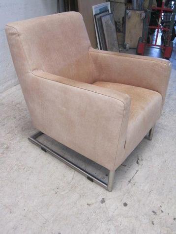 Fauteuil mooi design beschikbaar voor biedingen