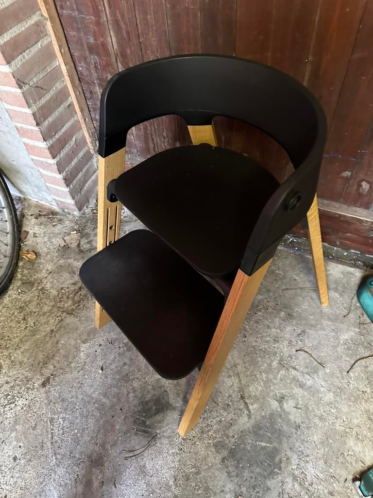 Stokke Steps zwart/houtskleur, Ophalen, Zo goed als nieuw, Zwart, Eén