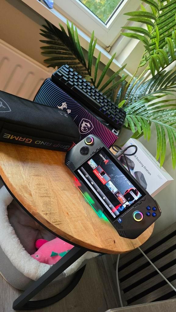 MSI CLAW Ultra 7 155H, Spelcomputers en Games, Spelcomputers | Overige, Zo goed als nieuw, Ophalen of Verzenden