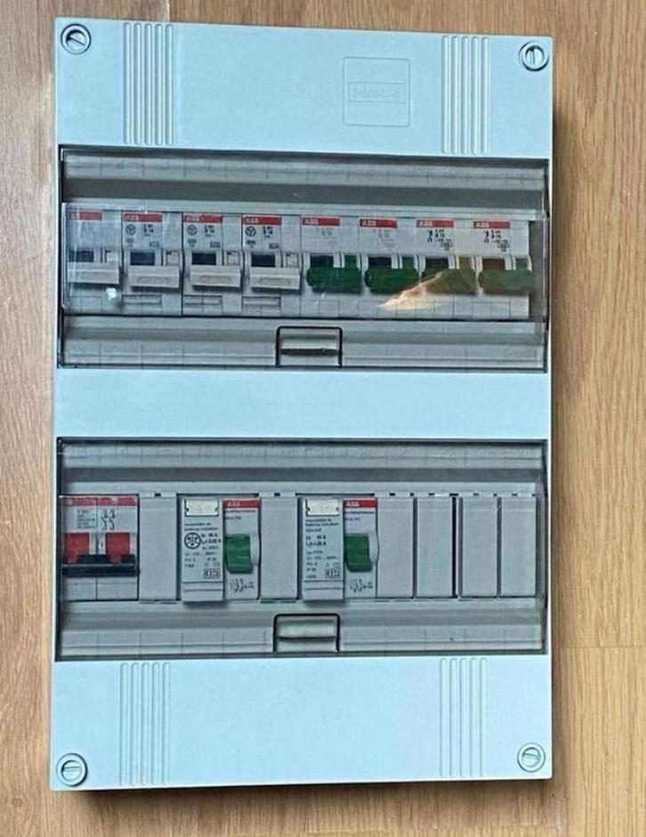 Groepenkast Meterkast verdeelkast stroomkast, Hobby en Vrije tijd, Elektronica-componenten, Zo goed als nieuw, Ophalen of Verzenden