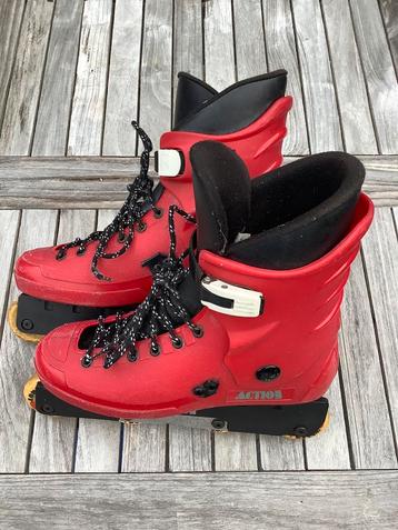 Inline skates - agressieve, geschikt voor tricks en stunts beschikbaar voor biedingen