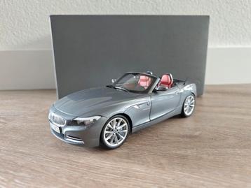 Kyosho BMW Z4 sDrive35i E89 cabrio Spacegrau dealer editie