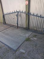 Dubbele sierpoort, Ophalen, Zo goed als nieuw, IJzer