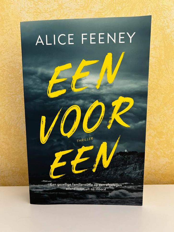 Alice Feeney - Een voor een, Boeken, Thrillers, Zo goed als nieuw, Ophalen of Verzenden