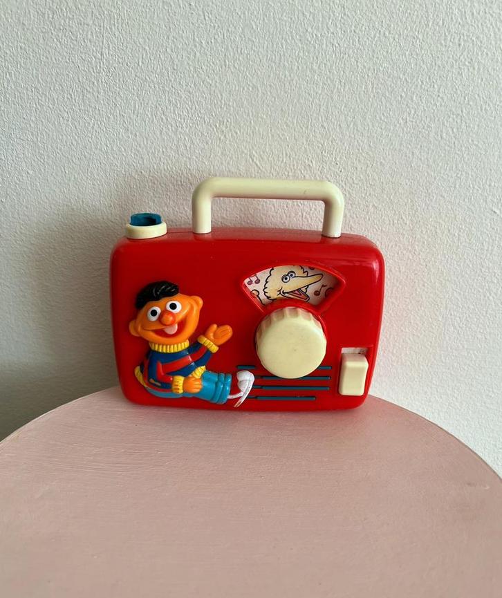 Schattige vintage Sesamstraat speelgoedradio bert en ernie, Verzamelen, Speelgoed, Gebruikt, Ophalen of Verzenden