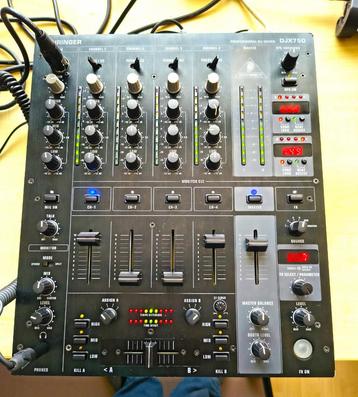 Behringer Pro DJ mixer DJX750 beschikbaar voor biedingen