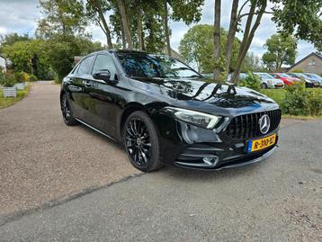 Mercedes-Benz A250e AMG Sedan ( nette dealeronderhouden ) beschikbaar voor biedingen