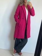 Winter jas mantel halflang Bershka fuchsia roze M, Kleding | Dames, Jassen | Winter, Maat 38/40 (M), Zo goed als nieuw, Roze, Bershka