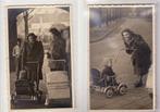 2 mooie fotokaarten moeder met kinderwagen ca. 1950 (?), Verzenden, 1940 tot 1960, Ongelopen, Kinderen