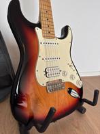 Fender Player Stratocaster HSS MN - 3-Color Sunburst, Muziek en Instrumenten, Ophalen, Zo goed als nieuw, Solid body, Fender