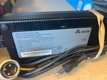 Delta 3-polig Acculader 33.6V 3.4A DPS-114FB A beschikbaar voor biedingen