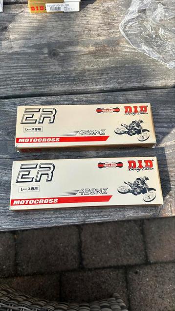 2x DID 428NZ ketting nieuw beschikbaar voor biedingen