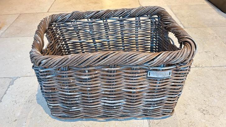 Mooie fietsmand Basil, Fietsen en Brommers, Fietsaccessoires | Fietsmanden, Zo goed als nieuw, Fietsmand, Ophalen of Verzenden