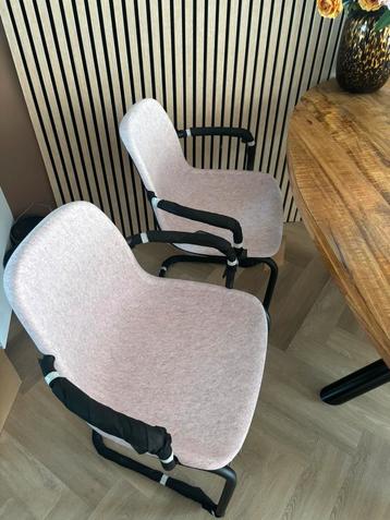 Zuiver Thirsty Stoelen roze - 4 stuks beschikbaar voor biedingen