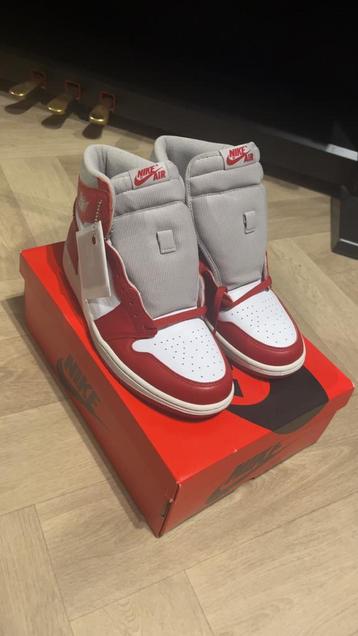 Jordan 1 high red beschikbaar voor biedingen