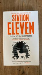 Emily St. John Mandel - Station Eleven, Ophalen of Verzenden, Zo goed als nieuw, Emily St. John Mandel
