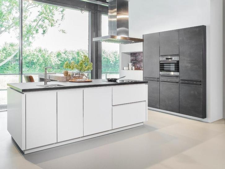 UITVERKOOP SHOWROOMKEUKEN BR16, Huis en Inrichting, Keuken | Complete keukens, Nieuw, Overige typen, Overige kleuren, Kunststof
