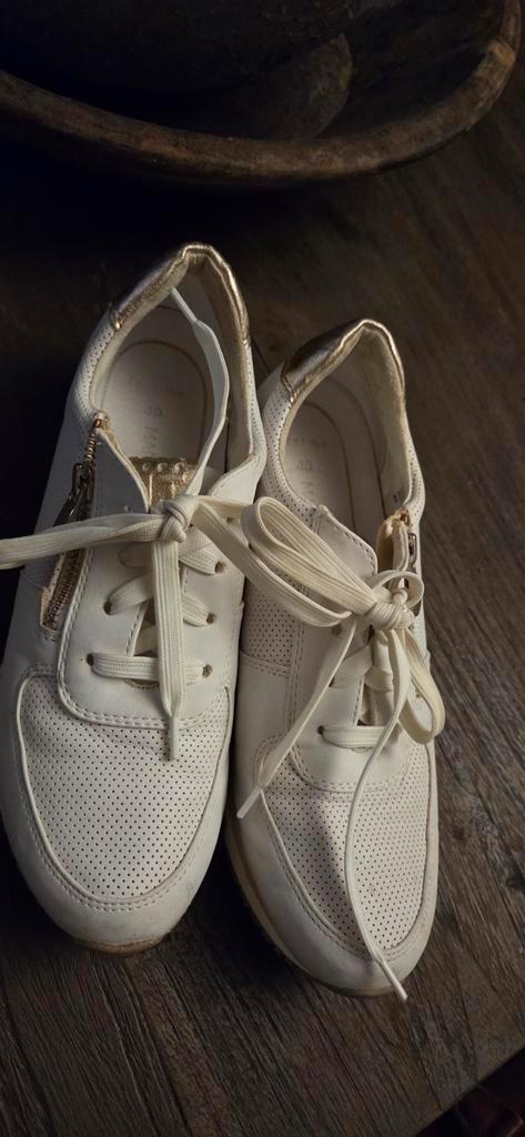 Marco Tozzi Sneakers - Maat 40, Kleding | Dames, Schoenen, Zo goed als nieuw, Sneakers of Gympen, Wit, Ophalen of Verzenden
