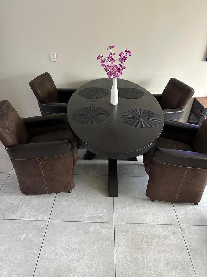 Eettafel 4 stoelen, Huis en Inrichting, Complete eetkamers, Zo goed als nieuw, 4 tot 6 stoelen, Ophalen