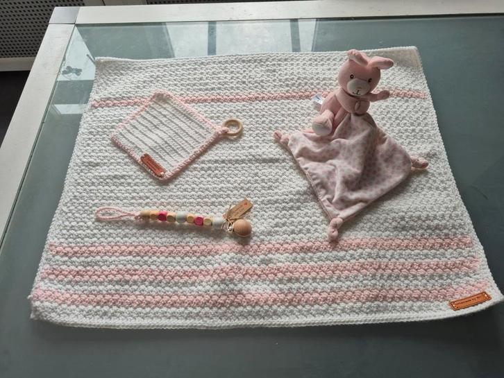 Zelfgehaakt Babydekentje set Wit/Oudroze, Kinderen en Baby's, Dekens, Slaapzakjes en Inbakerproducten, Nieuw, Overige typen, 100 cm of meer