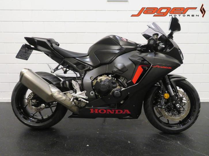 Honda CBR 1000 RR FIREBLADE (bj 2017), Motoren, Motoren | Honda, Bedrijf, Super Sport