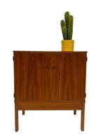 Vintage audio meubel tv kastje teak fineer jaren 70, Minder dan 100 cm, 25 tot 50 cm, Teakhout, Gebruikt