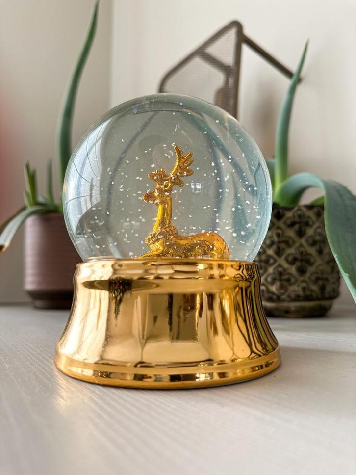 Goud Hert Snowglobe, Diversen, Kerst, Zo goed als nieuw, Verzenden