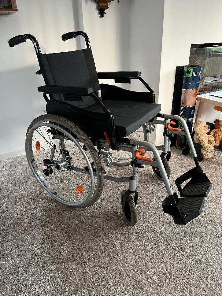 Rolstoel, Diversen, Rolstoelen, Zo goed als nieuw, Handbewogen rolstoel, Inklapbaar, Ophalen