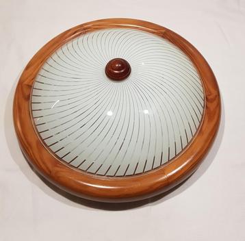 Plafondlamp beschikbaar voor biedingen