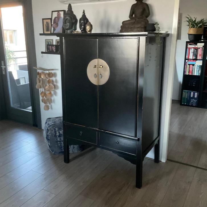 Prachtige Chinese Opiumkast – Zwart met Messing Beslag, Antiek en Kunst, Antiek | Meubels | Kasten, Ophalen